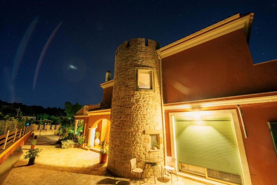 Patio, Night