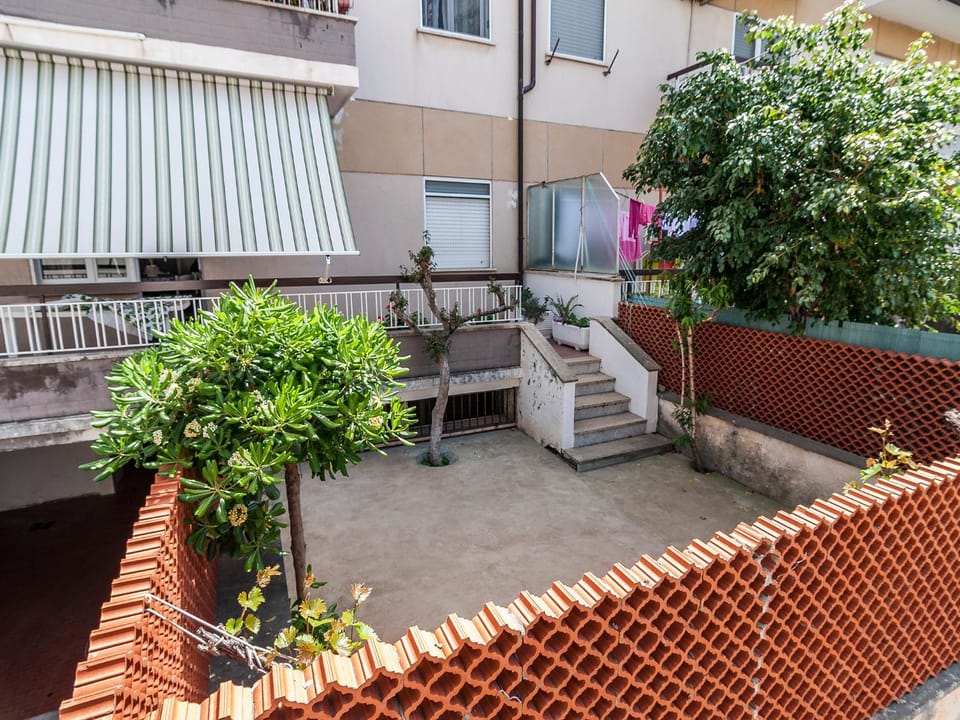 Property building, Balcony/Terrace