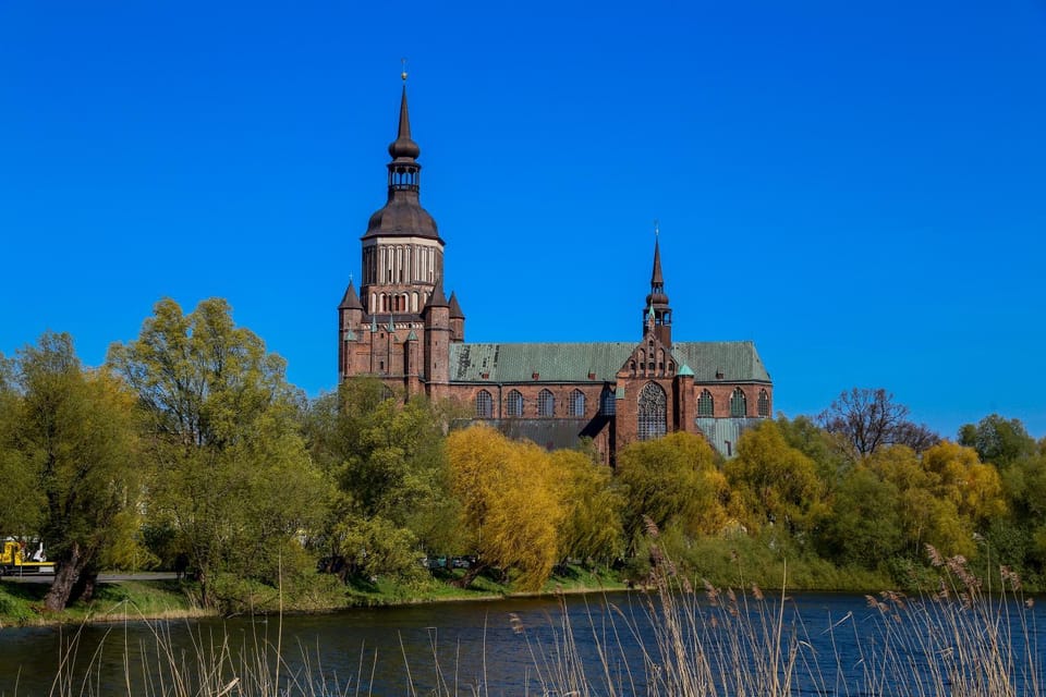 Nearby landmark, Area and facilities