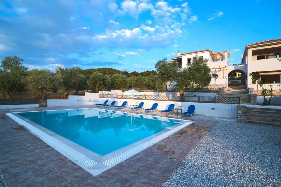 Day, Swimming pool, Swimming pool