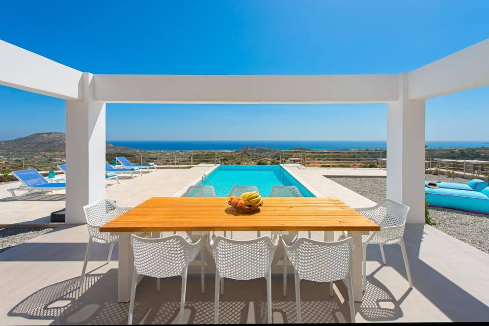 Sea view, Swimming pool