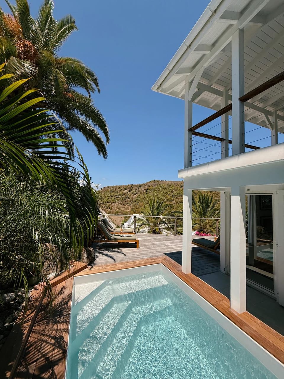 Patio, Balcony/Terrace, Pool view, Sea view, Swimming pool, sunbed, towels