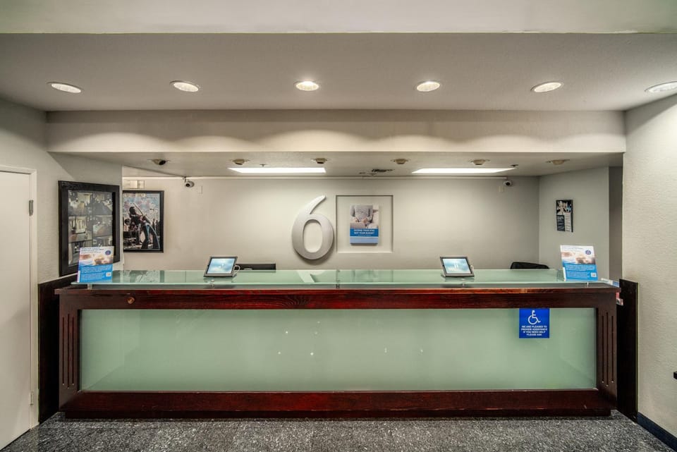 Staff, Lobby or reception