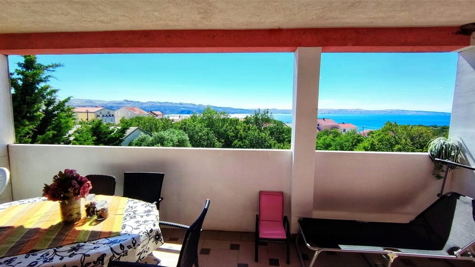 Day, Natural landscape, View (from property/room), Balcony/Terrace, Seating area, Mountain view, Sea view