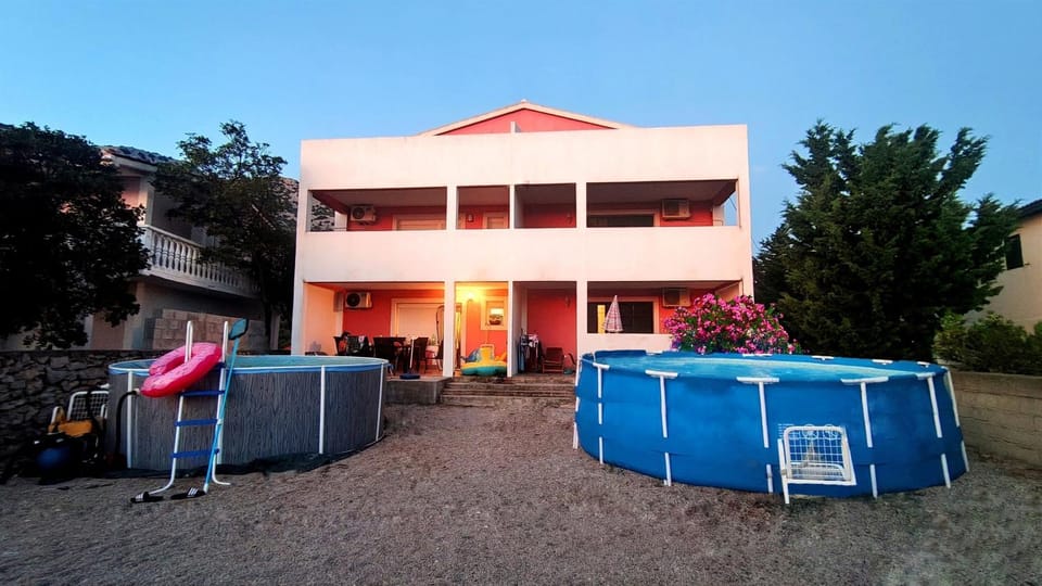 Property building, Pool view, Swimming pool