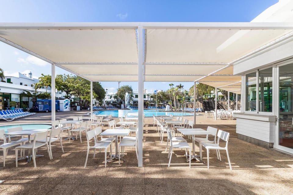 Lounge or bar