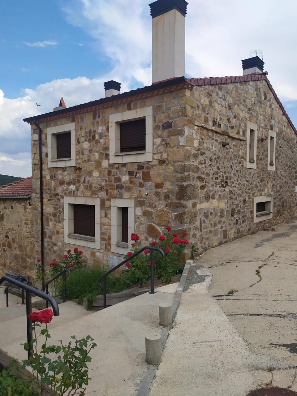 Facade/entrance