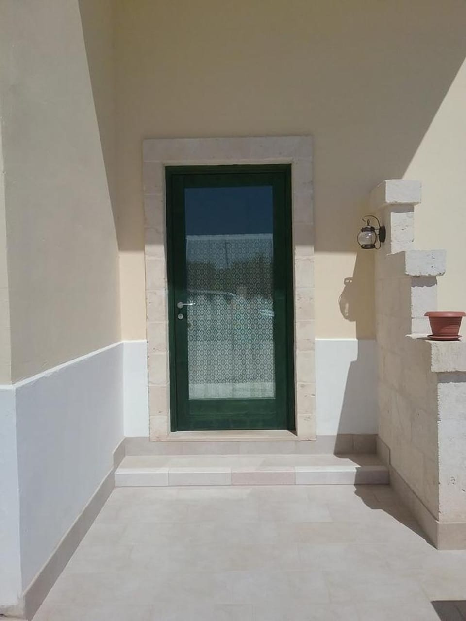Facade/entrance