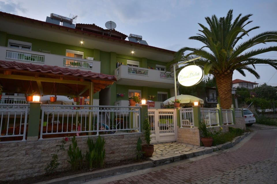 Phoenix Studios by Tania Apartment in Halkidiki