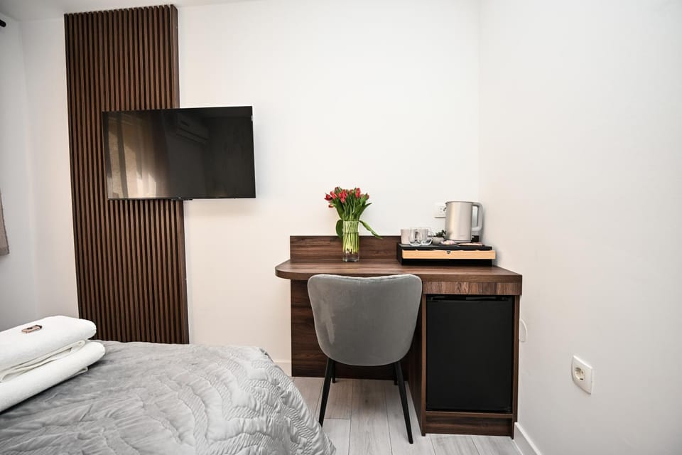 Bed, TV and multimedia, Coffee/tea facilities, Bedroom, minibar