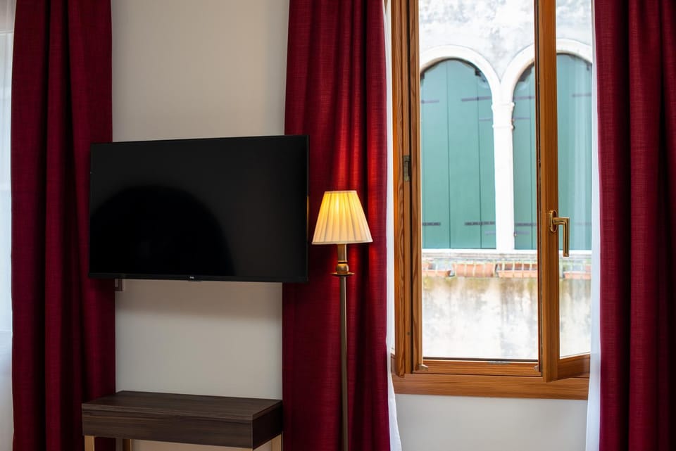 TV and multimedia, View (from property/room)