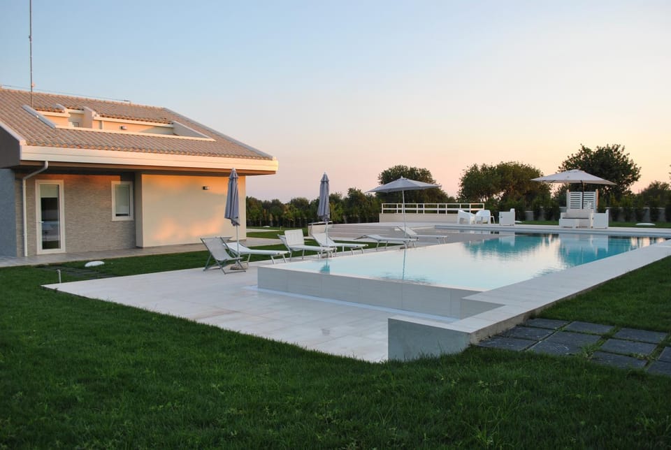 Property building, Day, Natural landscape, Garden, Garden view, Pool view, Swimming pool, sunbed
