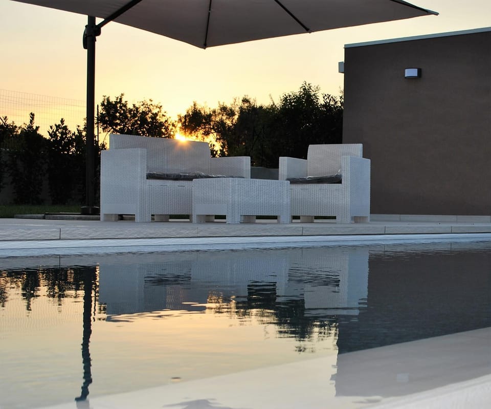 Garden, Swimming pool