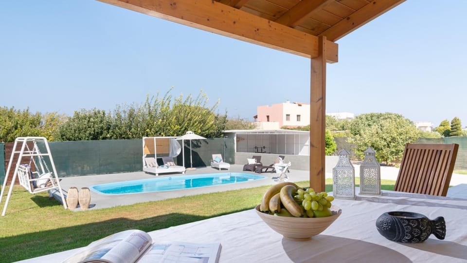 Property building, Patio, BBQ facilities, Evening entertainment, Garden view, Pool view, Swimming pool, Dinner, Inner courtyard view, sunbed