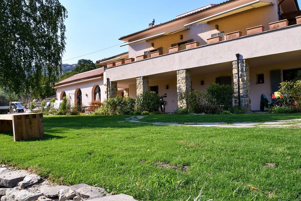 Property building, Spring, Day, Natural landscape, Garden, Garden, View (from property/room), View (from property/room), Garden view, Garden view