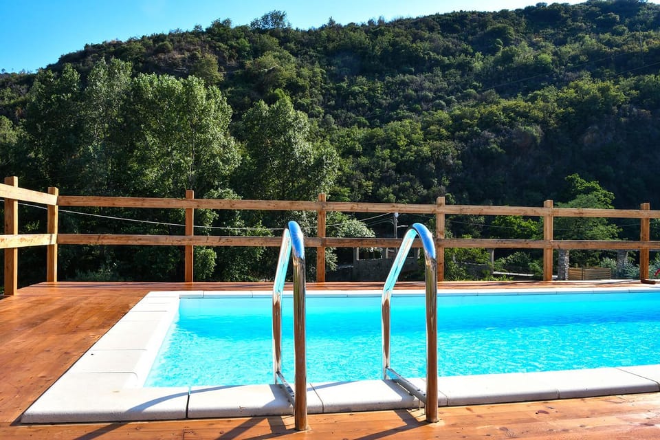 Day, Natural landscape, Mountain view, Pool view, Swimming pool