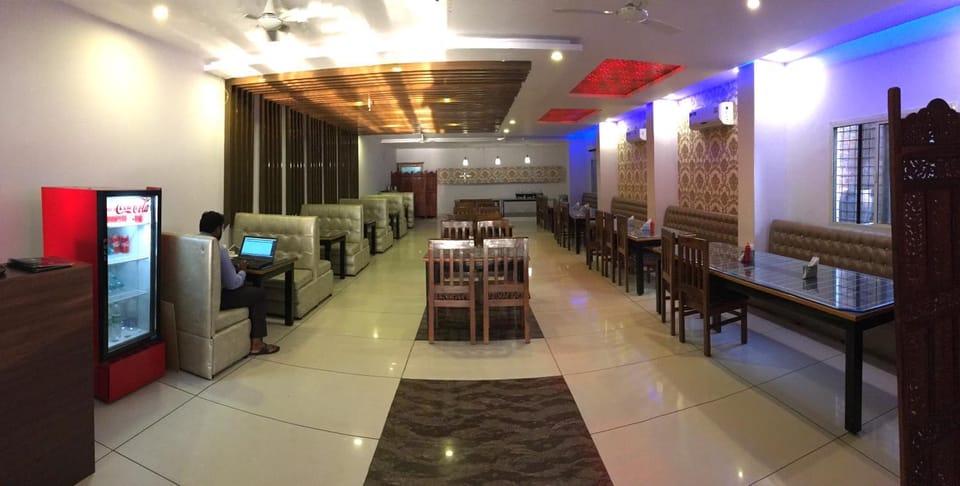 Restaurant/places to eat, Food and drinks, Non alcoholic drinks