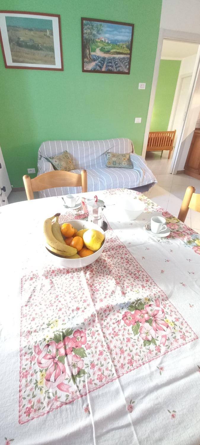 Dining area, Breakfast