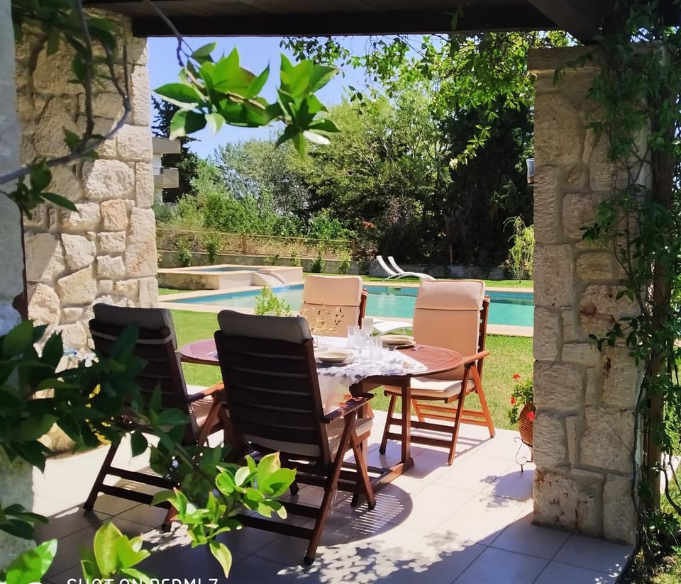 Mountain view, Pool view, Swimming pool, Swimming pool
