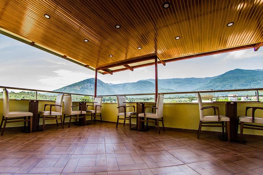 Balcony/Terrace, Garden view, Mountain view