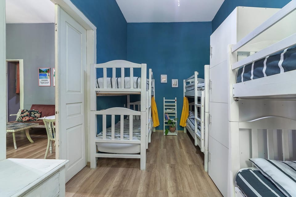 Bedroom, bunk bed, microwave
