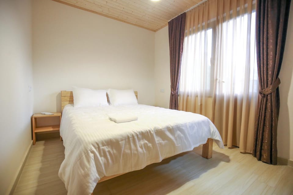 Shower, Toilet, Bed, Bathroom, Photo of the whole room, Bedroom
