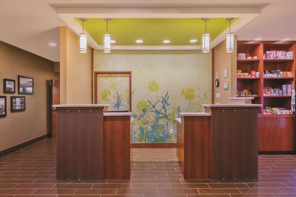 Lobby or reception, On site