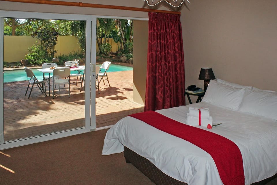Property building, Pool view
