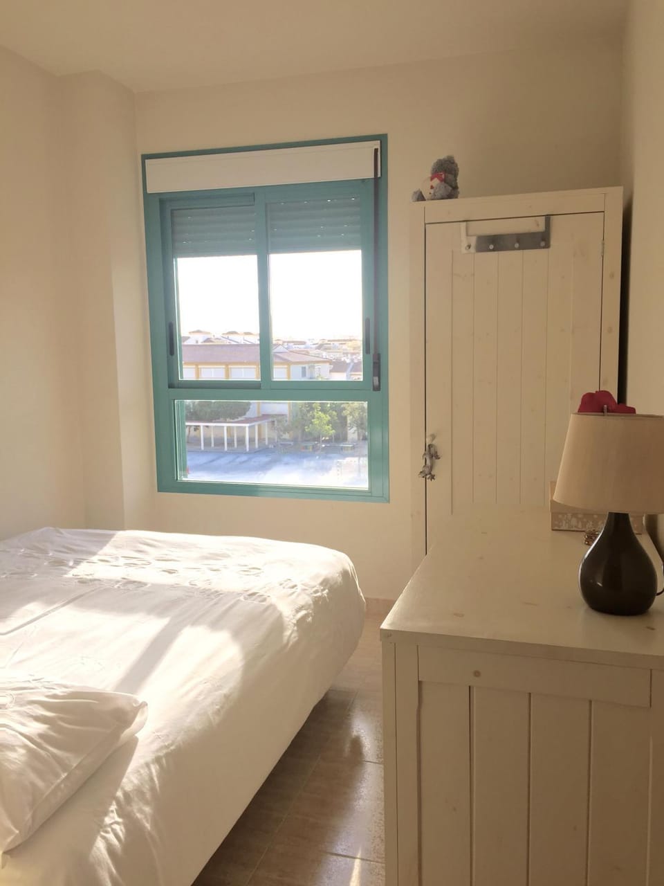 Spring, Photo of the whole room, Decorative detail, Bedroom, On site