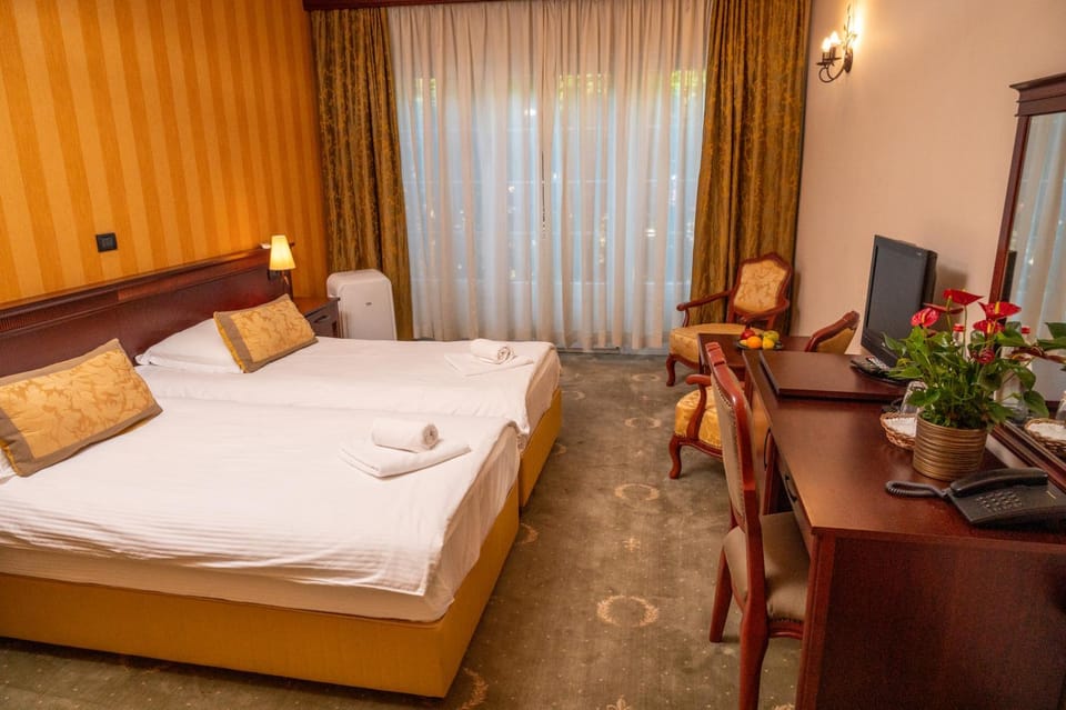 Bed, Photo of the whole room