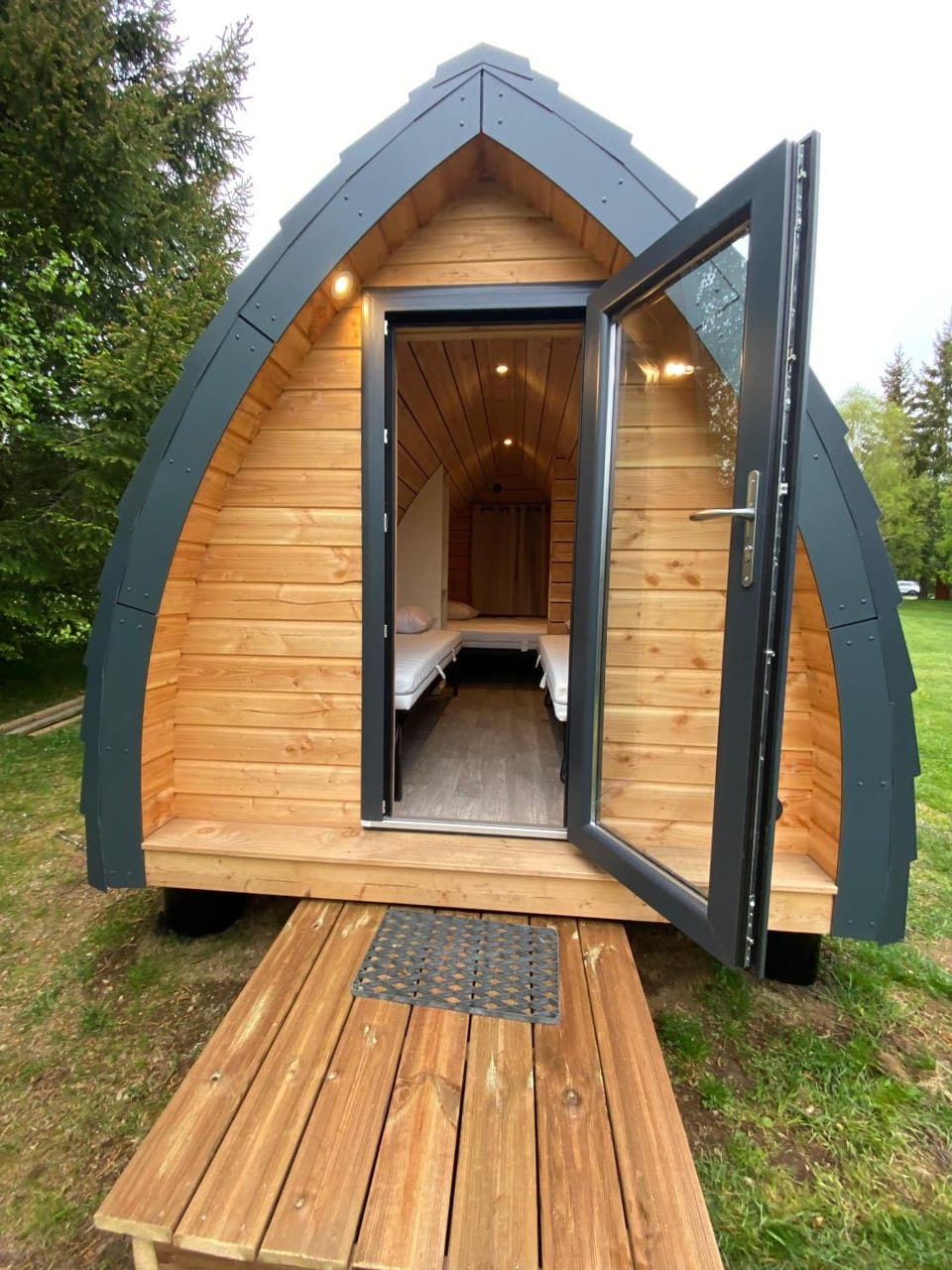 Domaine de l'Ours / Camping Lodge Campground/ 
RV Resort in Auvergne-Rhône-Alpes