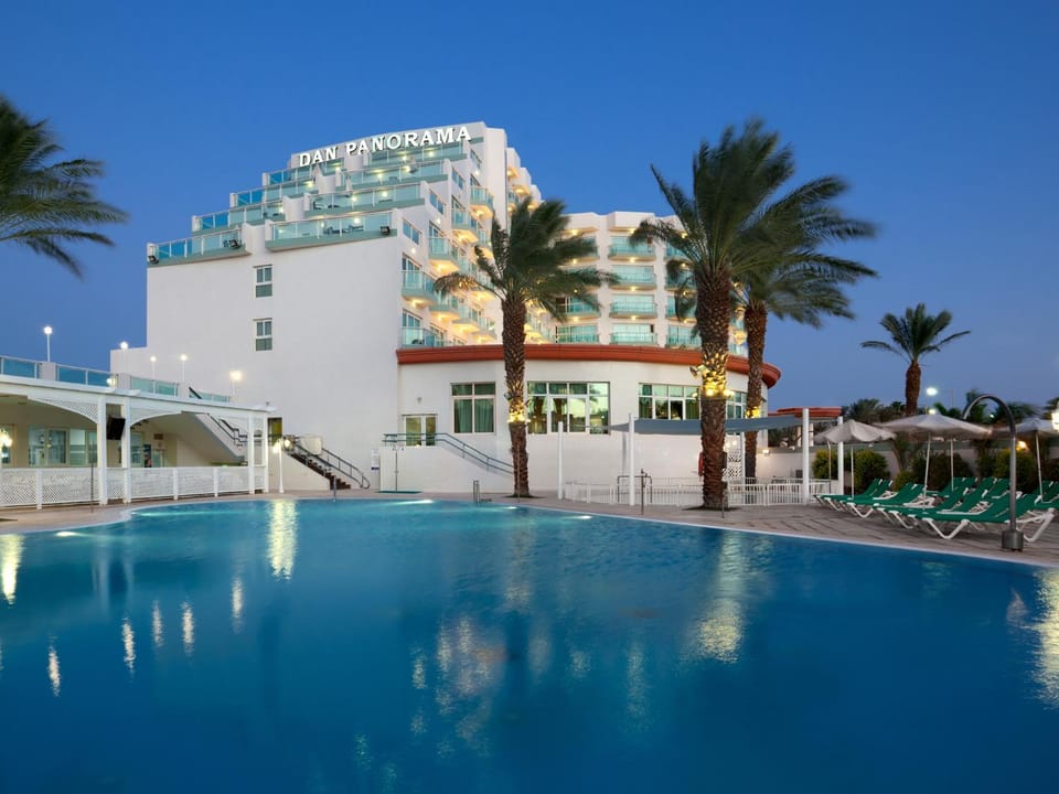 Facade/entrance, Swimming pool, Swimming pool