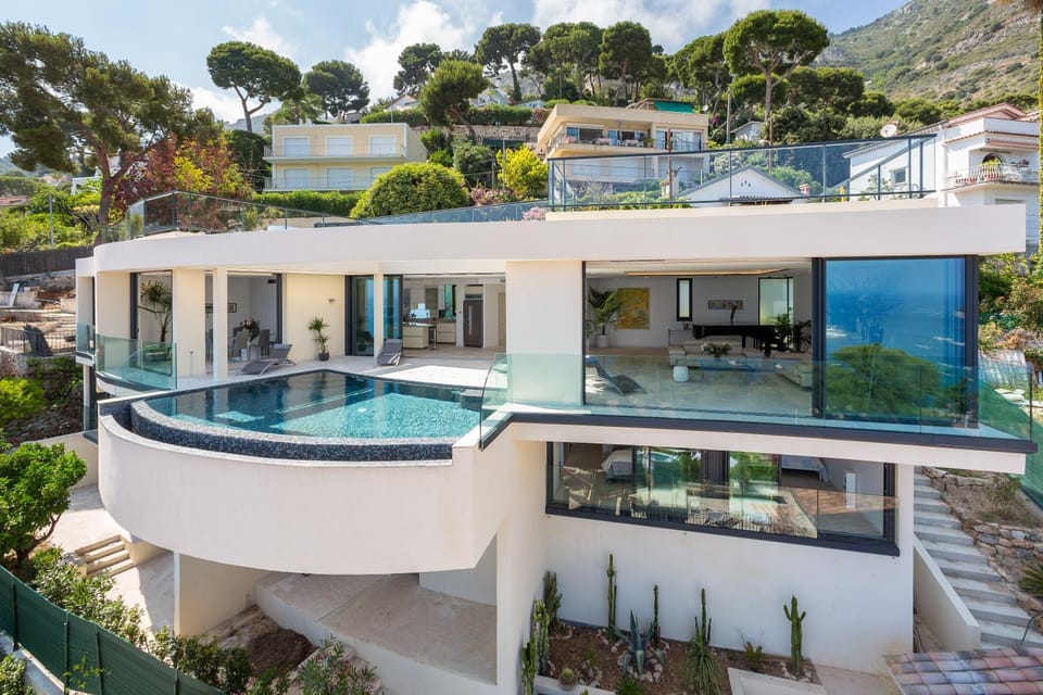 Facade/entrance, Pool view