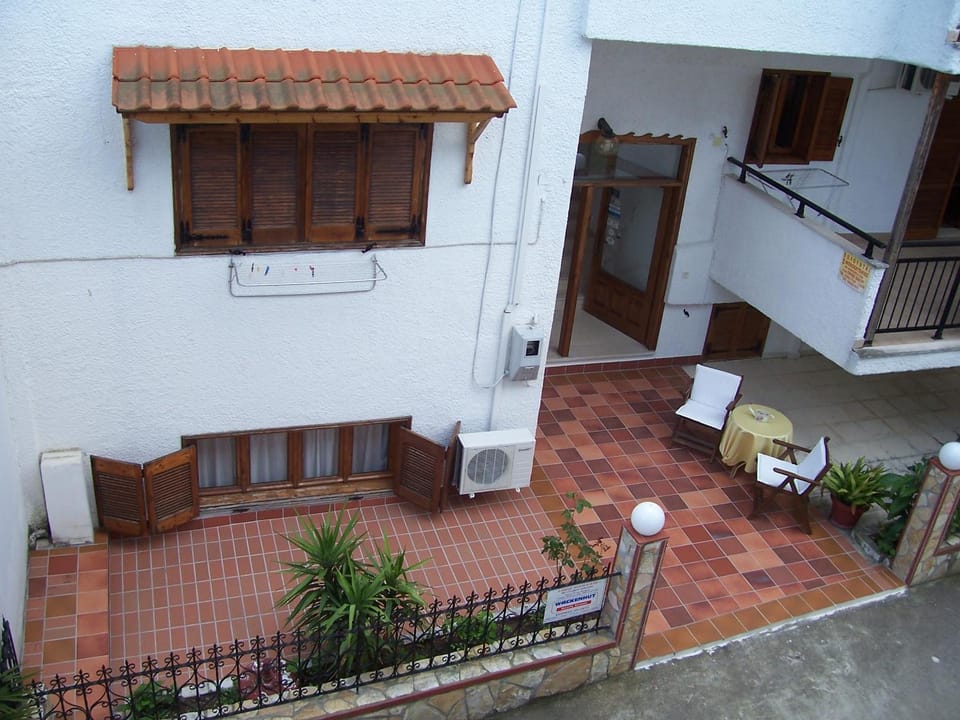 Property building, Patio