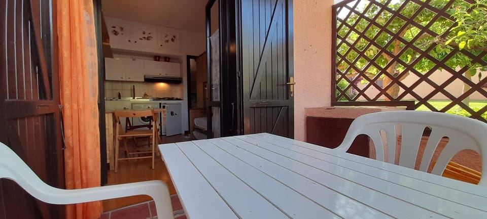 Patio, Photo of the whole room