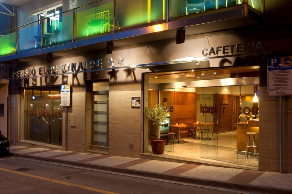 Facade/entrance