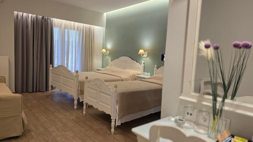Bed, Photo of the whole room