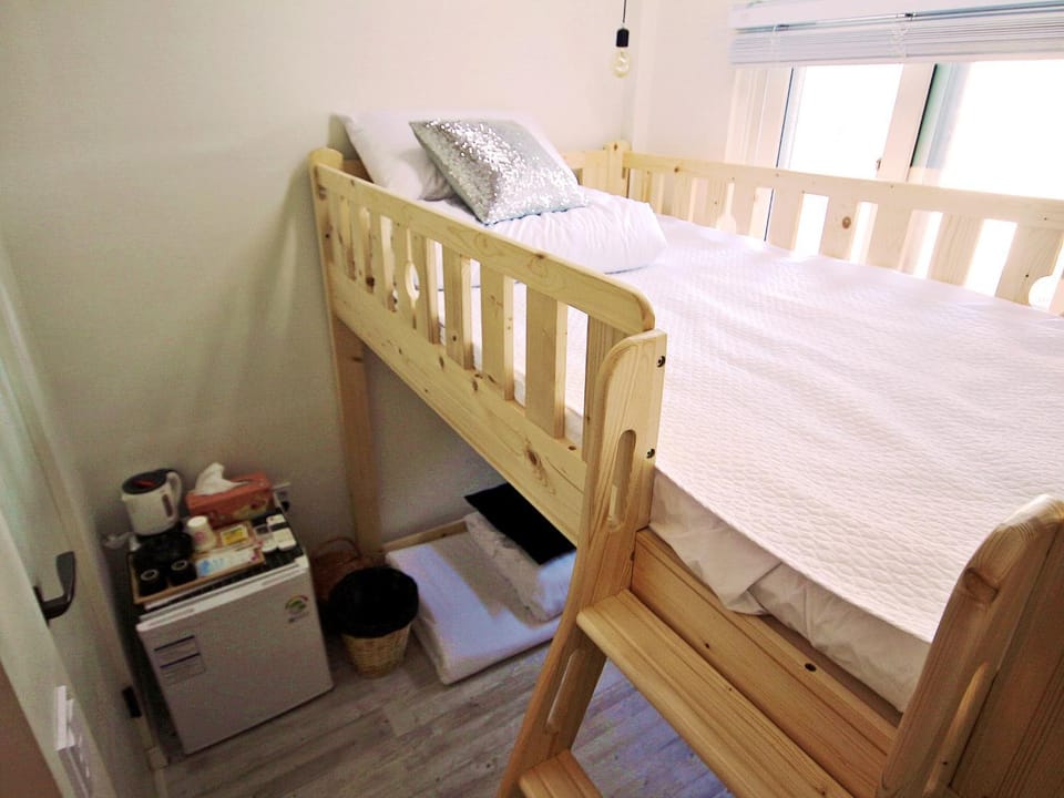 Decorative detail, Decorative detail, Bedroom, Area and facilities, bunk bed