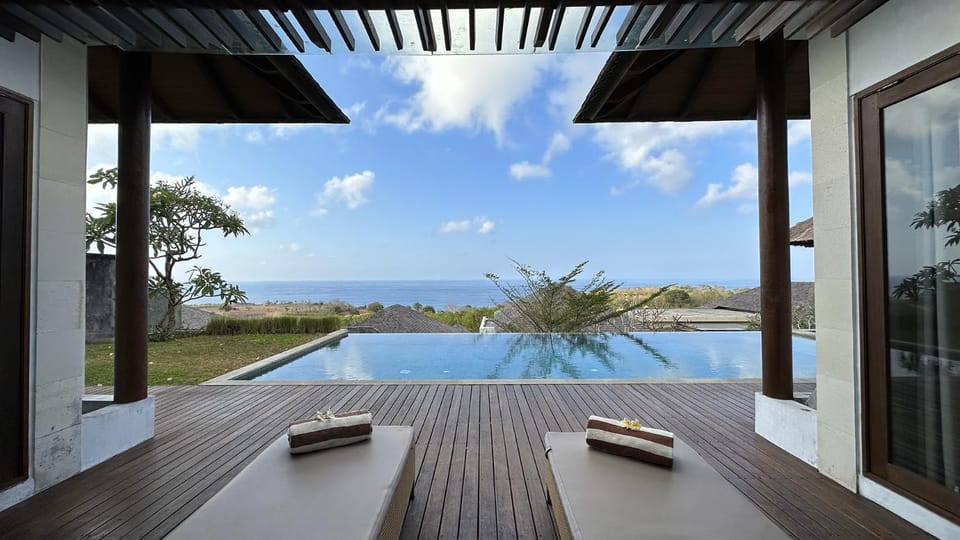 View (from property/room), Pool view, Swimming pool, sunbed