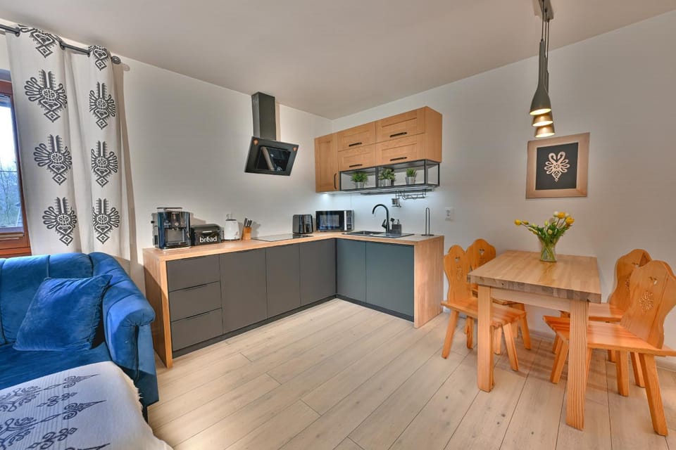 Kitchen or kitchenette, Living room, pet friendly, stove