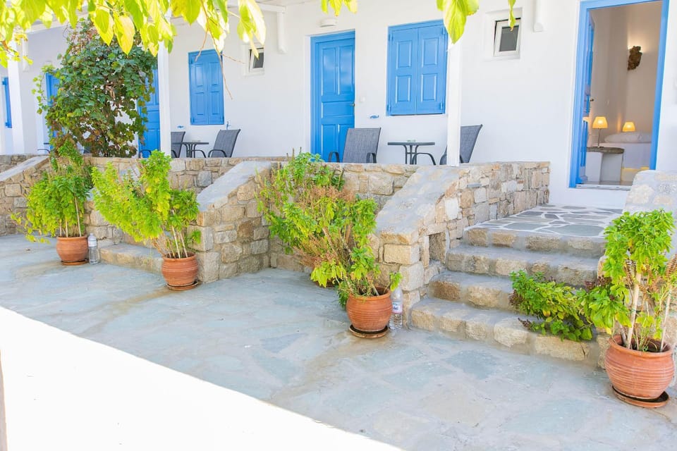 Mykonos Vouniotis Rooms Bed and Breakfast in Mykonos
