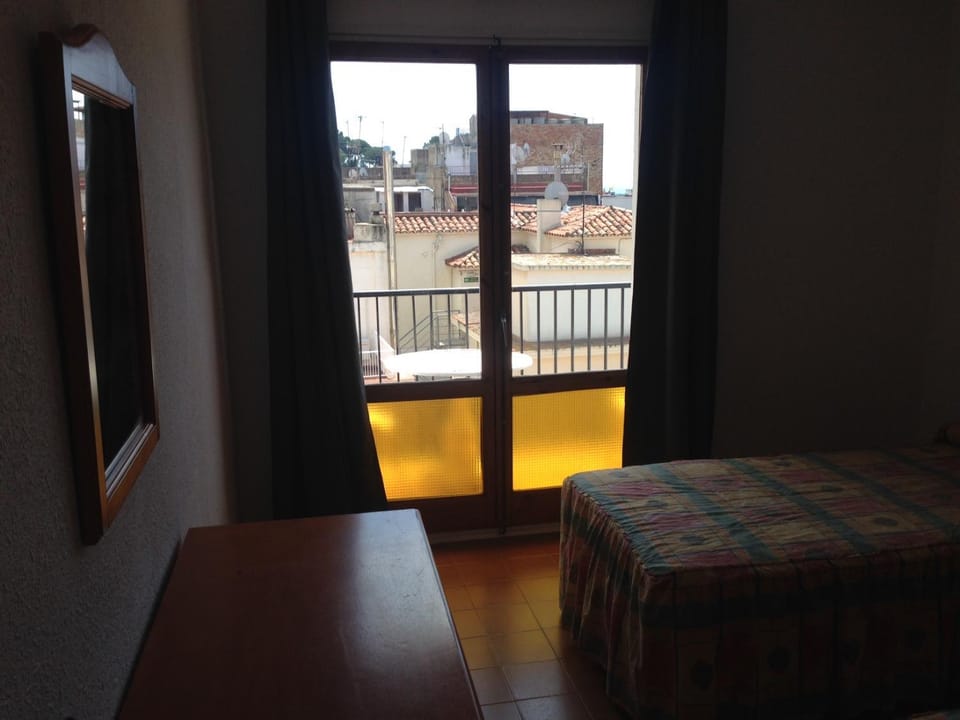 Bed, View (from property/room), Balcony/Terrace