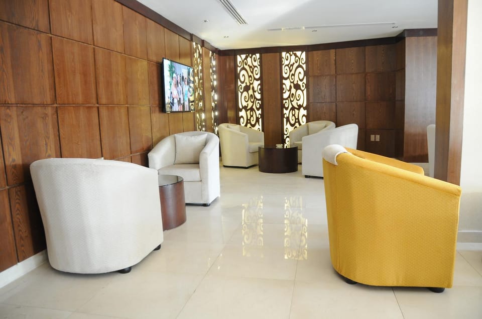 Communal lounge/ TV room