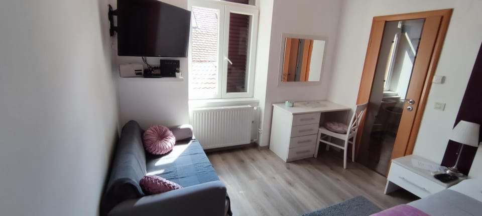 Studio Midtown Apartment in City of Zagreb