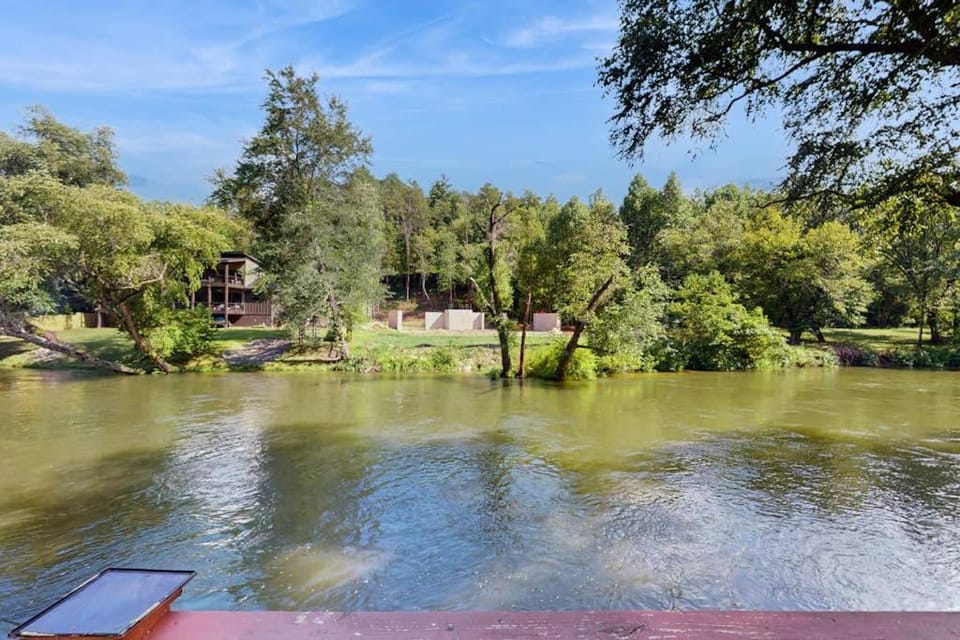 River Escape On The Toccoa House in Georgia