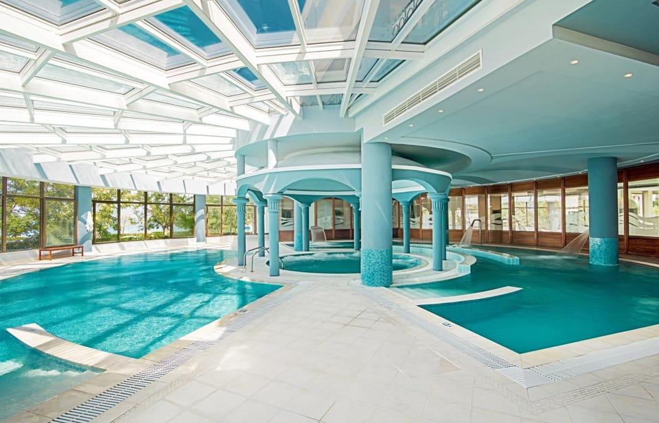 Spa and wellness centre/facilities, Swimming pool