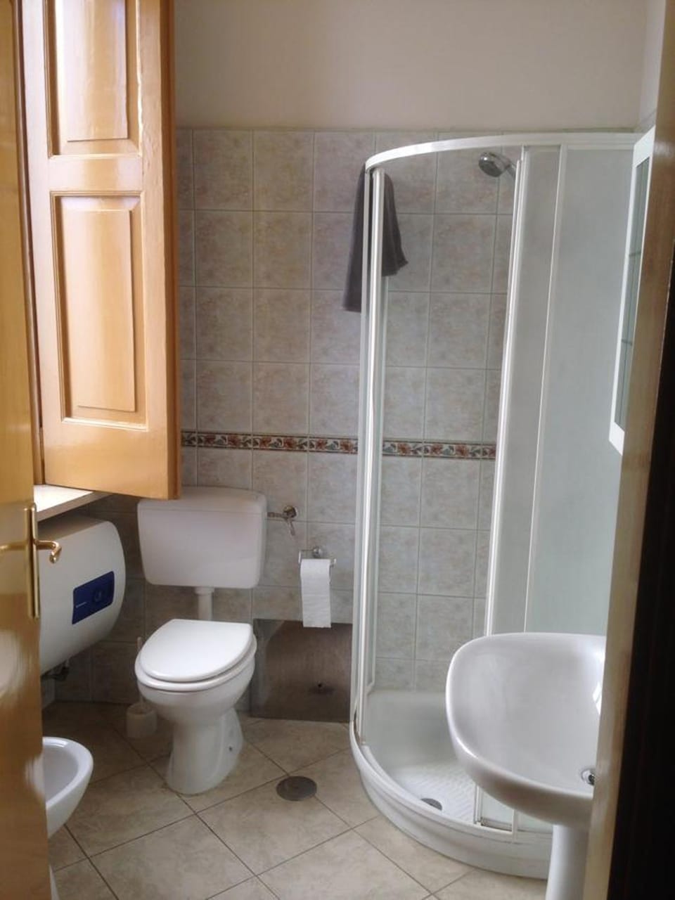 Shower, Toilet, Bathroom