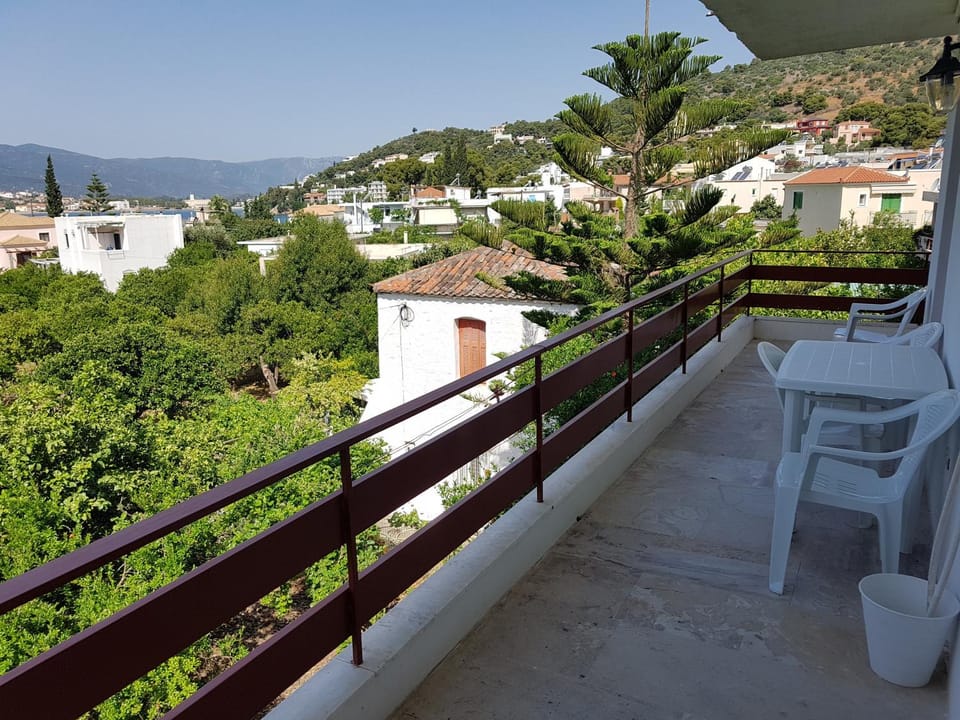 Balcony/Terrace, Garden view, Sea view