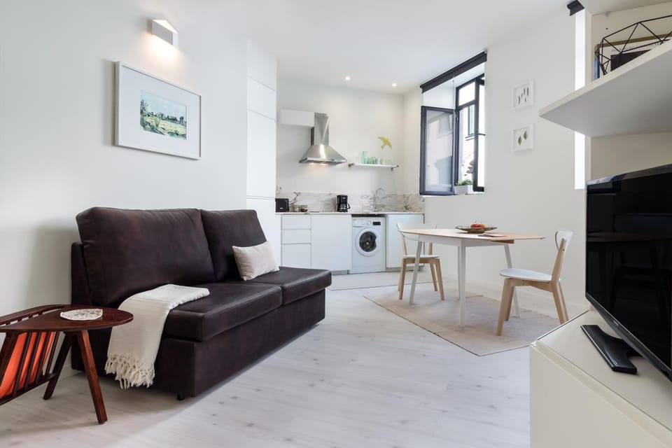 TV and multimedia, Kitchen or kitchenette, Seating area, Dining area