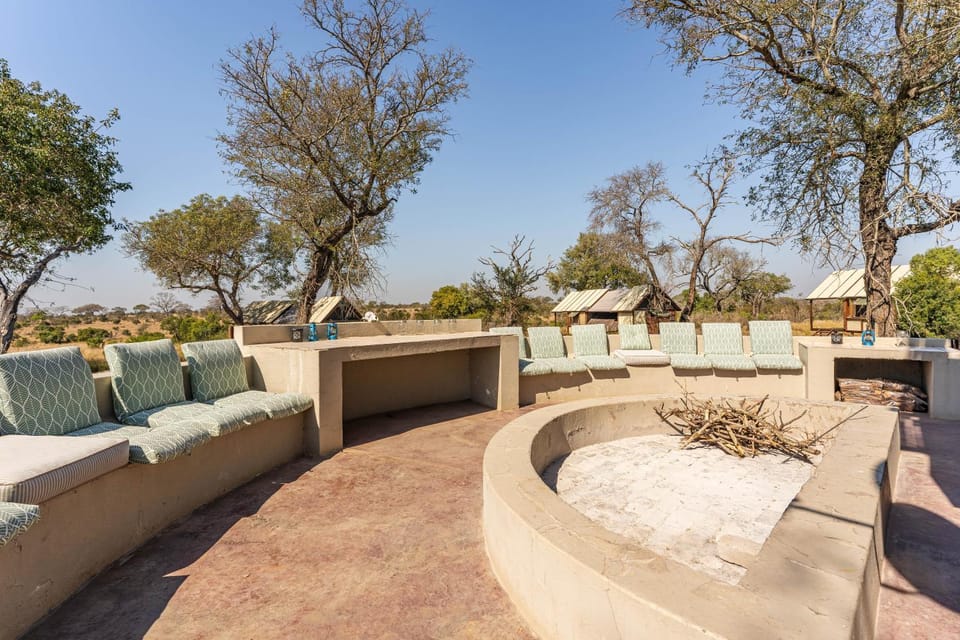 Property building, Balcony/Terrace